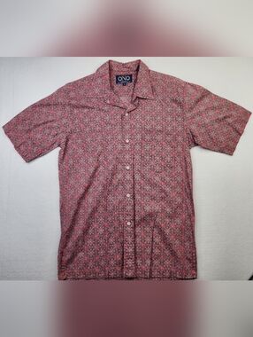 Vintage 1980s ONO Hawaiian Men’s Red Patterned Short-Sleeve Button-Down Shirt